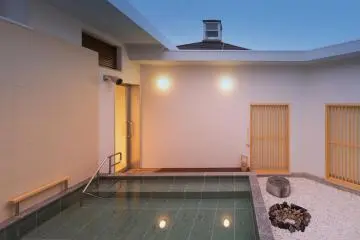 Kamenoi Hotel Kanonji's Kotone no Yu open-air bath