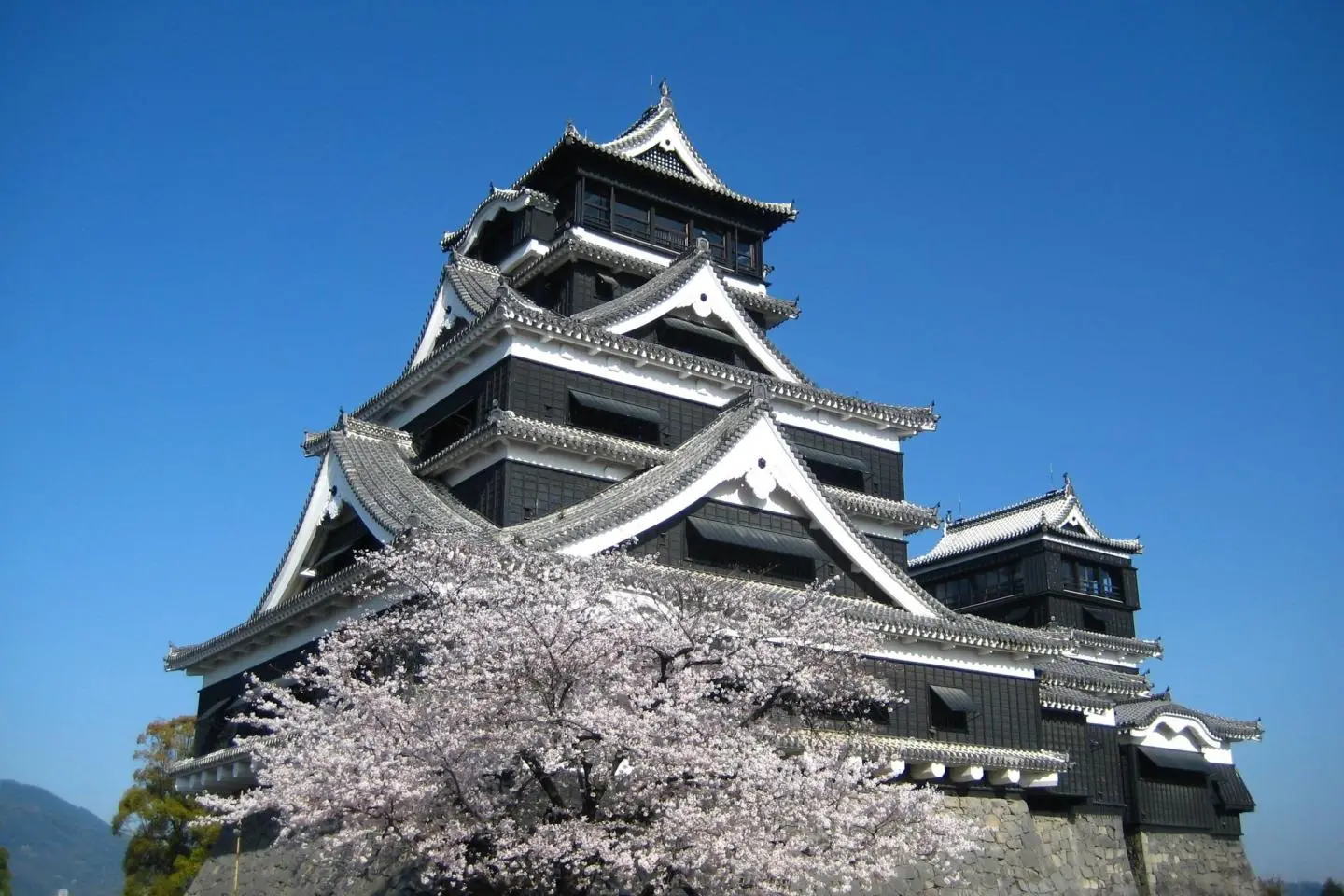 Photo: Kumamoto Castle Office