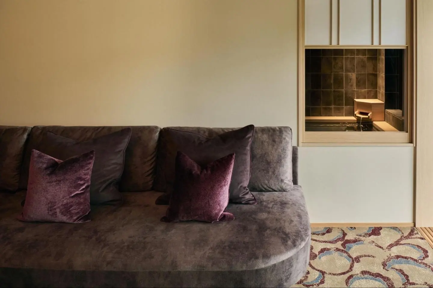 Premium suite decor 