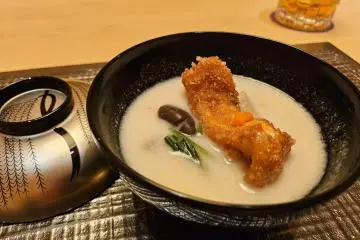 Deep-fried cod in shirako milt broth