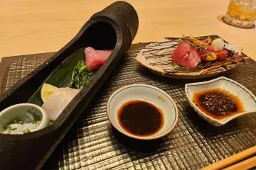 Sashimi served in bamboo