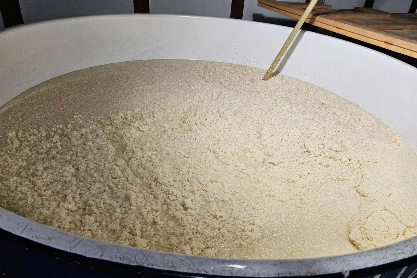 Moromi (mash undergoing saccharification and maturation)