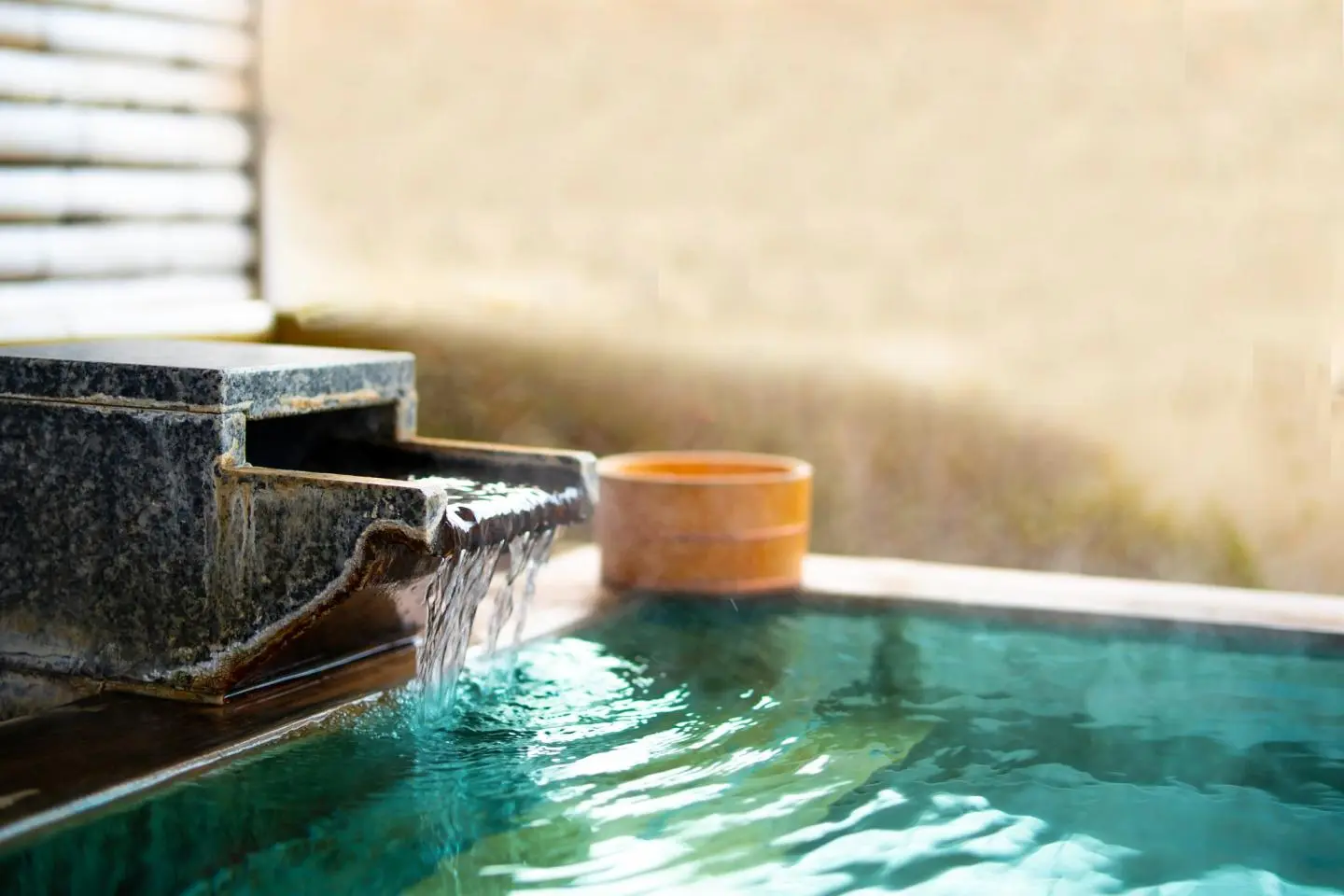 Source thermale (onsen) au Japon (Shutterstock : Dpongvit) (Photo: Dpongvit / Shutterstock.com)