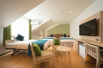 Standard triple dog-friendly room