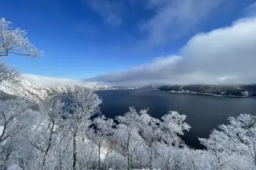 Lake Mashu in winter 