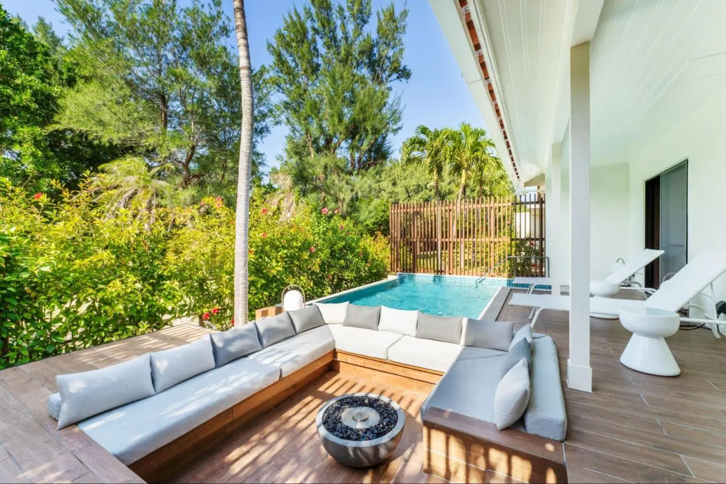 Forest suite villa