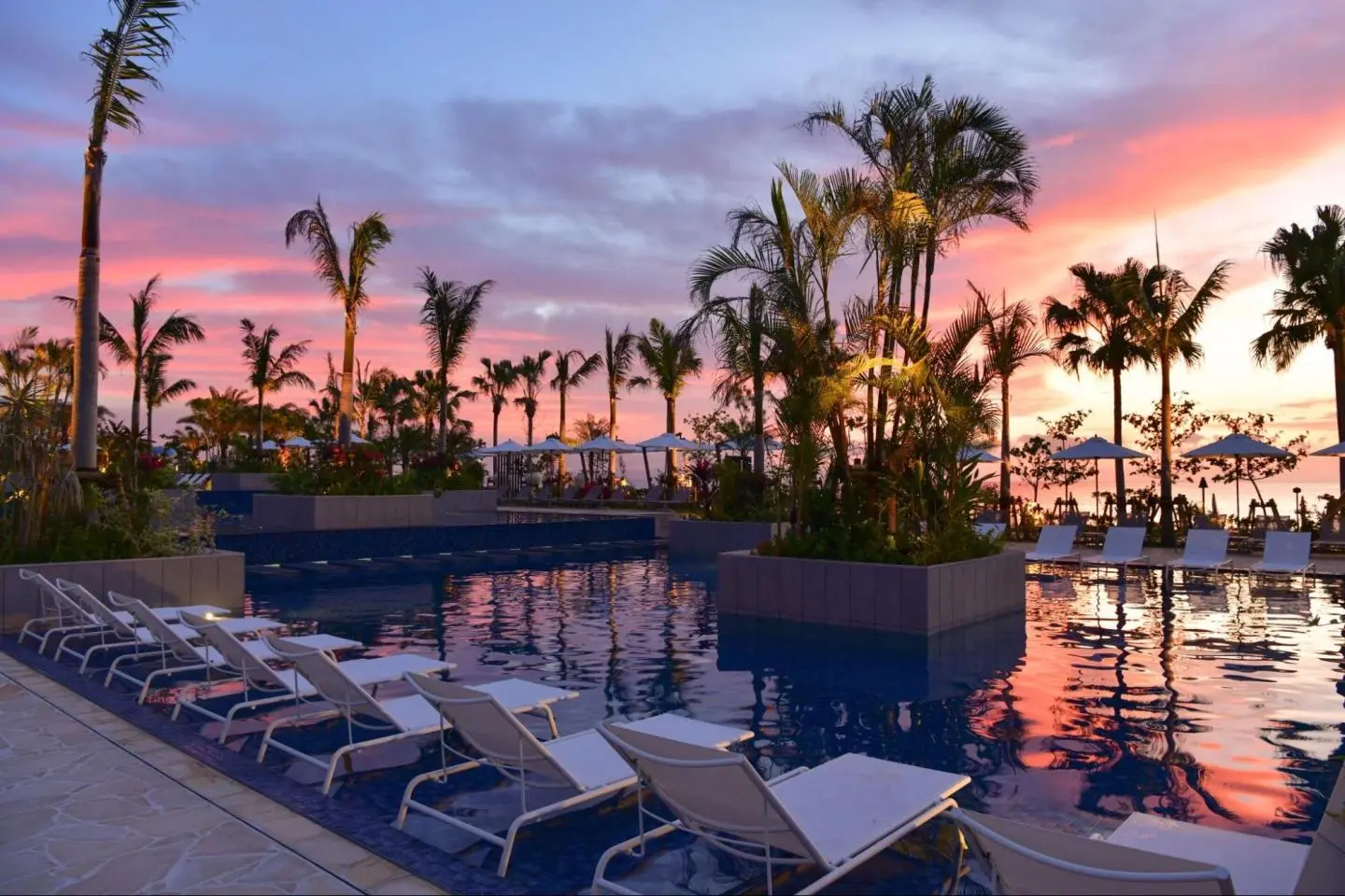 Beach side pool