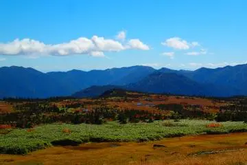 Looking across to the other peaks (Photo: Matthew Shewchuk)