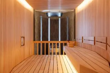 Japanese-style dry sauna