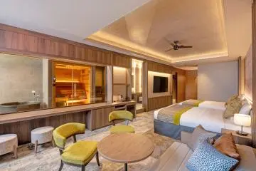 Deluxe Room with an open-air bath and a sauna