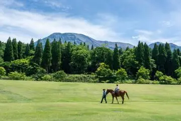 Horseback riding at Kamenoi Hotel Aso