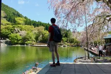 Enjoying the main pond at Katsuoji