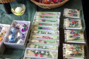 The Tomigashi Candle Shop has been preserving the local tradition of painted candles for generations. Taking a step into the store is like stepping into an art museum with all the magnificent colors and designs.