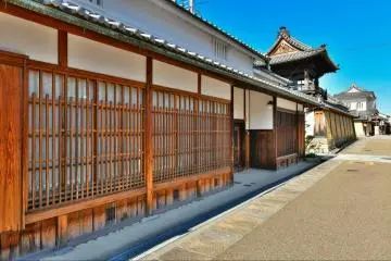Tondabayashi Jinaimachi