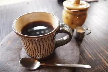 I could not deal with the cuteness of the little milk pot!