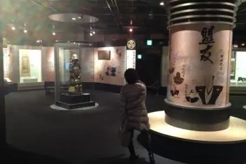 Arms, armor, video displays, documents and dioramas. (Photo: <a href="https://ppfppf.com/" target="_blank" rel="noreferrer noopener nofollow">PPF</a>)