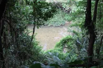 <p>The Hija River forms the northern limit of the site</p>