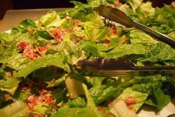 The ingredients of the food served come from the farms in the region, ensuring its unbeatable freshness!