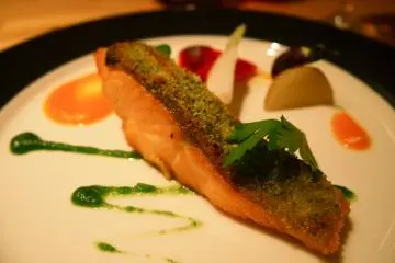 My choice of grill for dinner was Grilled Salmon. Juicy and succulent flesh and crispy skin complemented with vegetables by the side. Delicious!