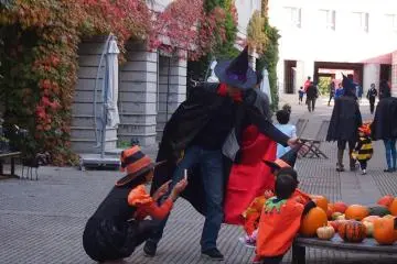 Everyone celebrates Halloween night or day at RISONARE Yatsugatake!