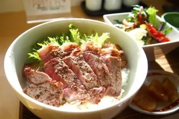 The steak was just the right amount of softness and marinated with a light salted flavour.