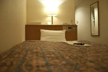 The comfortable semi-double bed