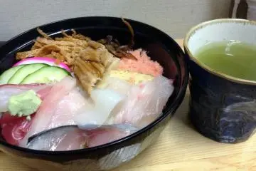 Fresh is the best. Ishinomaki is traditionally a fishing town, so of course the sushi is incredibly delicious!