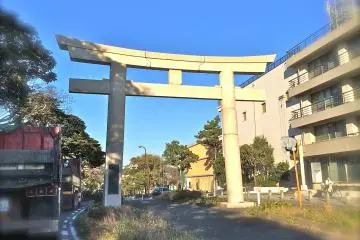 Just beyond this concrete torii gate is Freshness Burger on your left