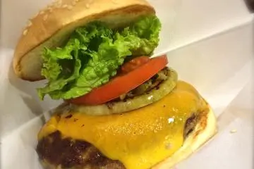 Freshness Burger in Kamakura