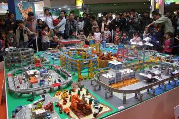 Tomica's kid-sized cars
