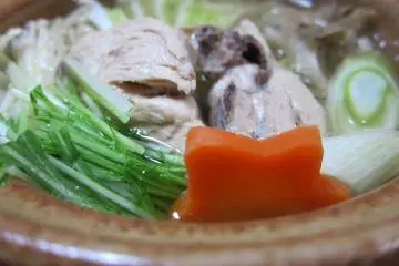 Nikmati hidangan musiman yang segar selama menginap di ryokan