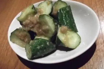 <p>ผักดอง</p>