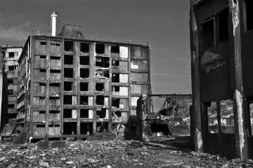 The so-called No.30 Apartment, constructed in 1916 and known as "Glover House"; it is Japan's oldest 7-story reinforced concrete apartment building and served as housing for Hashima's miners.