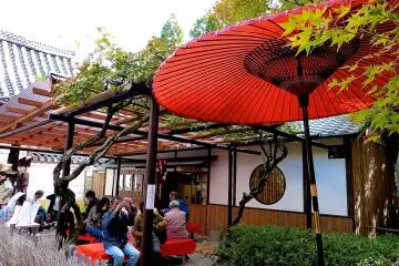 Teahouse near the temple gate