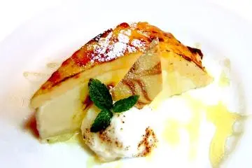 Magatama Cafe and Bar has a simple yet delicious home style menu, with a fusion of Japanese and International cuisine (Photo: Magatama Cafe)