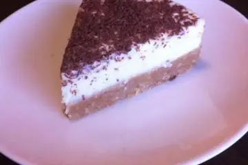 Delicious International desserts are a great way to end your meal at the&nbsp;Inch Bar