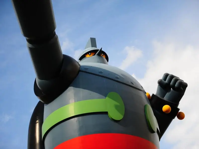 koba-tetsu  Tetsujin 28 Statue, Kobe - Kobe, Hyogo - Japan Travel