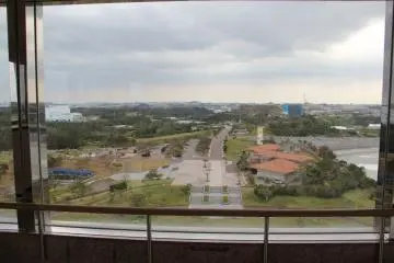 <p>The view southward as the elevator doors open</p>