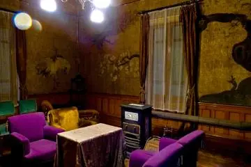 <p>Inside the Western-style building</p>