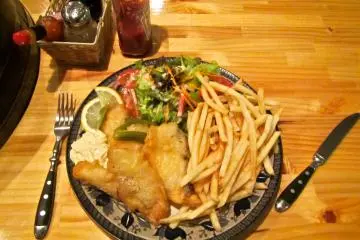 <p>The Kiwi Tavern's fish n' chips are the best in all Niigata (maybe even Japan)</p>