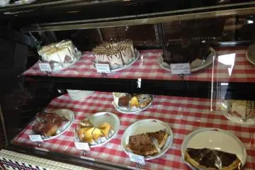 <p>Cakes and pies - specialties of the house</p>
