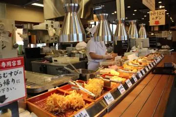 <p>Select tumpura as an add on to your udon; Marugame Seimen only makes 2 or 3 of each type at a time to ensure freshness</p>