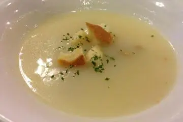 <p>Cream of chicken soup</p>