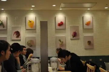 <p>Slurping patros</p>