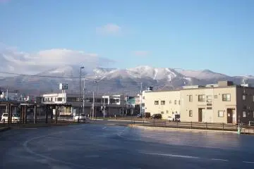 <p>From JR Furano, you can see beautiful snow-capped mountains on a clear day.&nbsp;</p>