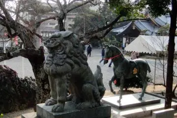 Shrine animals
