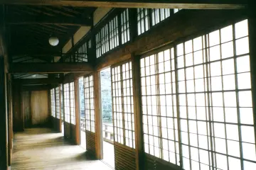 <p>Corridor of solitude.</p>