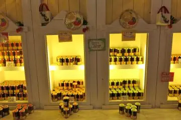 Various strawberry jams available for souvenirs