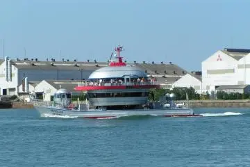 The pleasure boat cruising the Kanmon Straits