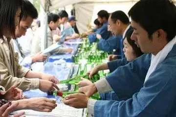 Saijo Sake Matsuri (Photo: <a href="http://www.gethiroshima.com" target="_blank" rel="noreferrer noopener nofollow">GetHiroshima</a>)